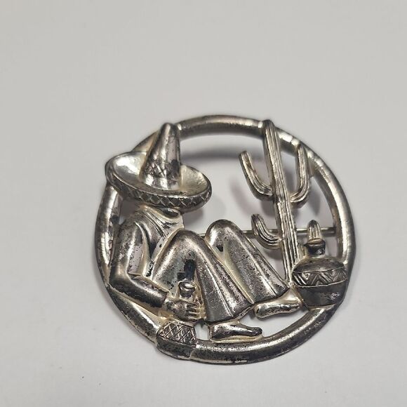 Vintage Sterling Silver Round Mexican Wanderer W/ Cactus Pin Brooch - Picture 1 of 6